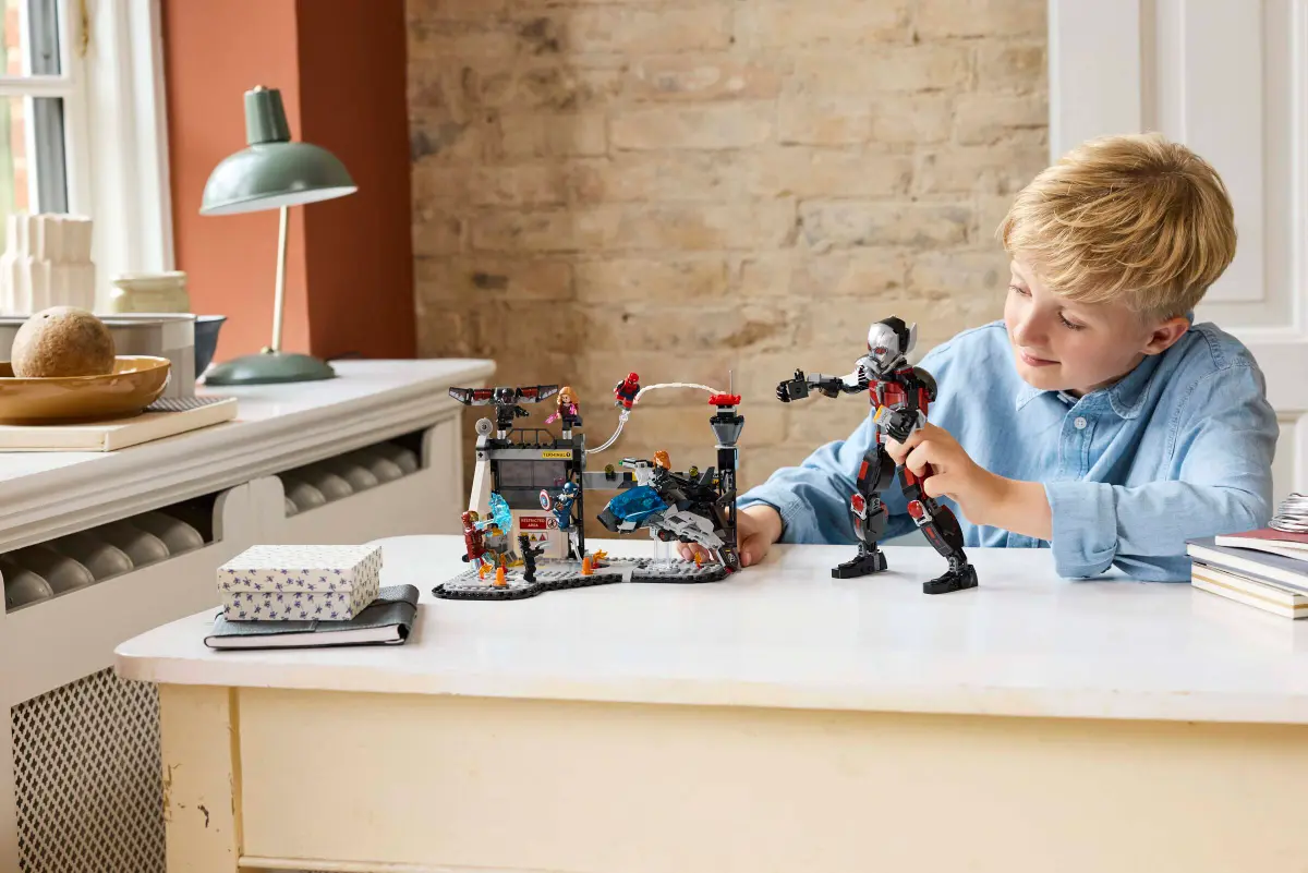 Lego Marvel Captain America: Civil War Action Battle - 76314 - Image 7