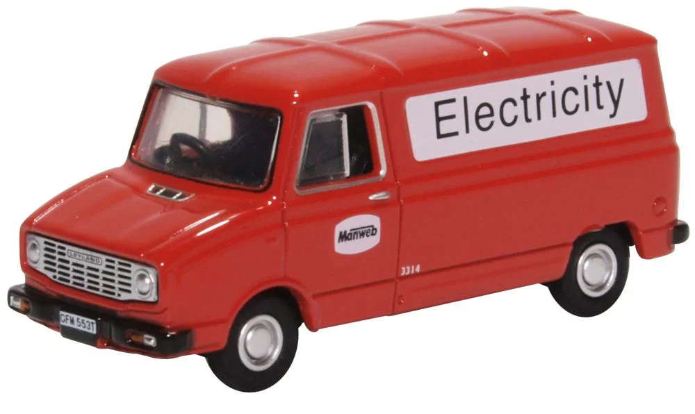 76SHP008 Leyland Sherpa Van Manweb Electricity