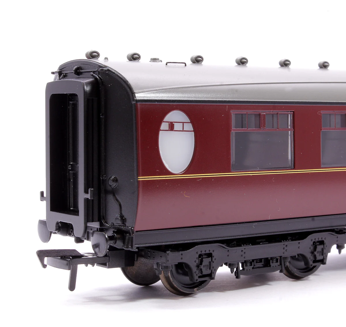 LNER Thompson Brake Second Corridor BR Maroon No. E16859E - Image 4