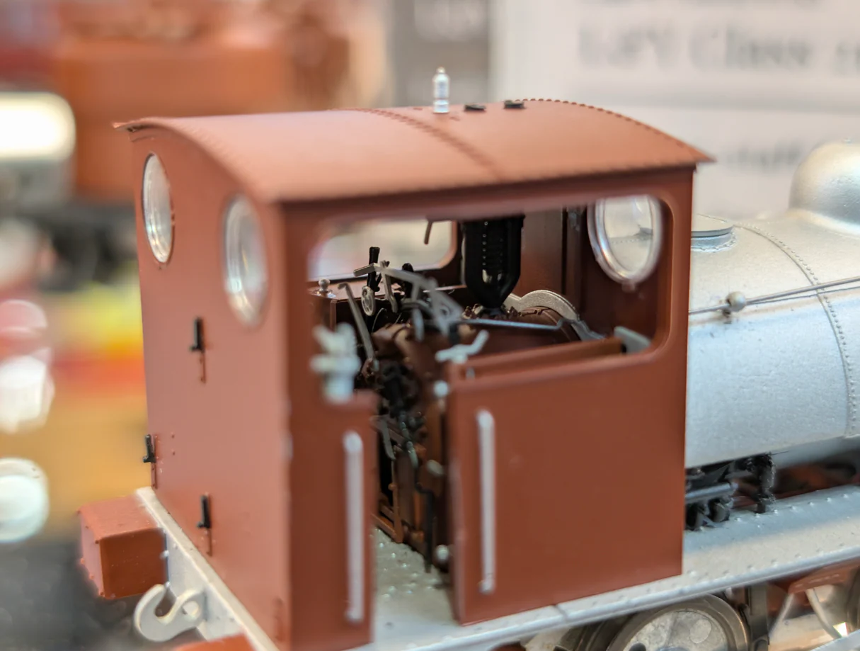 C1023S LYR 'Pug' 0-4-0ST "Bassett" Bottle Green Steam Locomotive - DCC Sound - Image 6