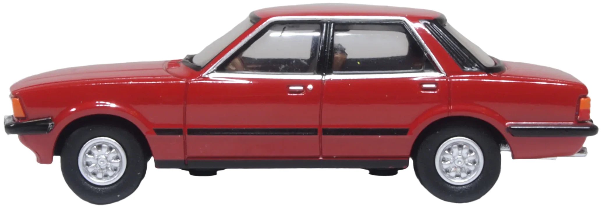 76FC5001 Ford Cortina Mk5 Cardinal Red - Image 3