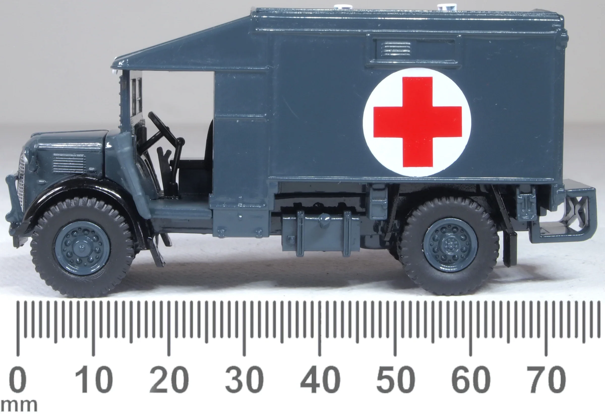 76K2004 Austin K2 Ambulance 1951 RAF Transport Command - Image 6