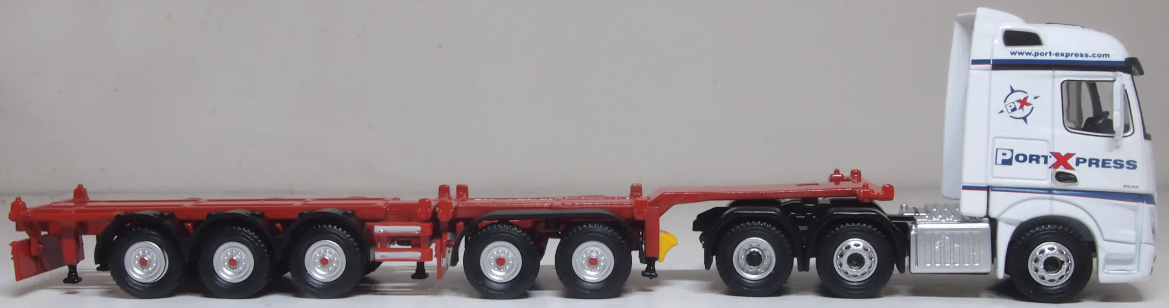 76MB013 Mercedes Actros SSC D-tec Combitrailer Port Express - Image 3