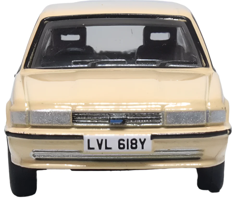 76MST002 Austin Maestro Rattan Beige - Image 2
