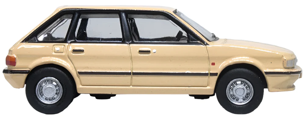 76MST002 Austin Maestro Rattan Beige - Image 4