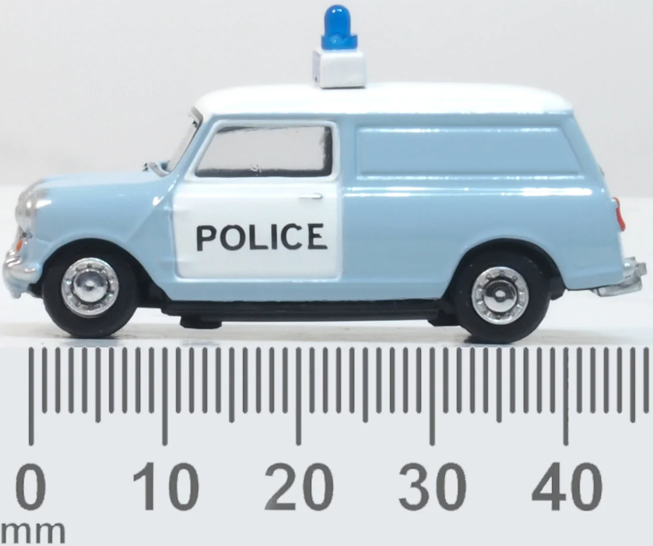 76MV034 Mini Van West Mercia Police (Panda) - Image 6