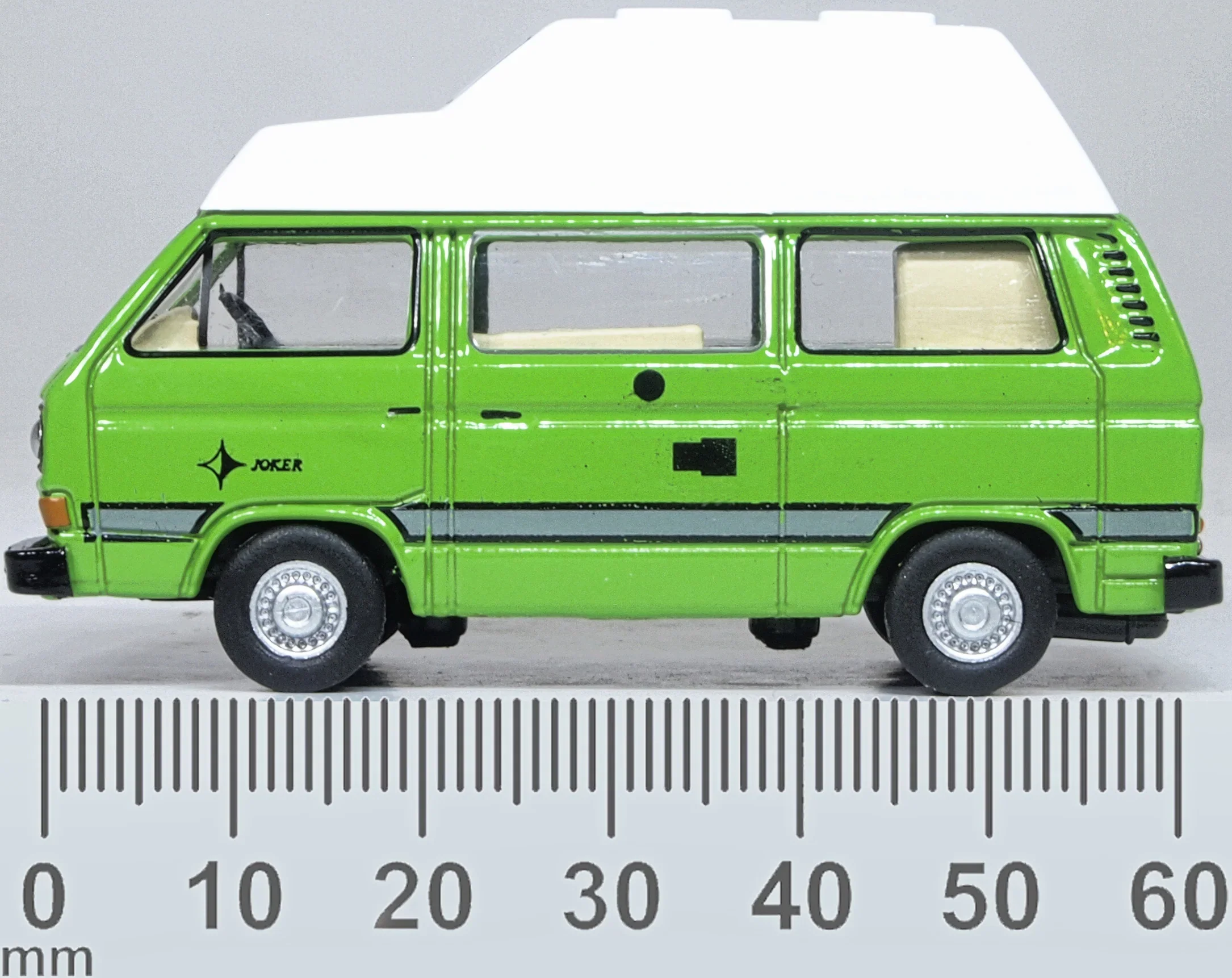 76T25011 VW T25 Camper Liana Green - Image 6