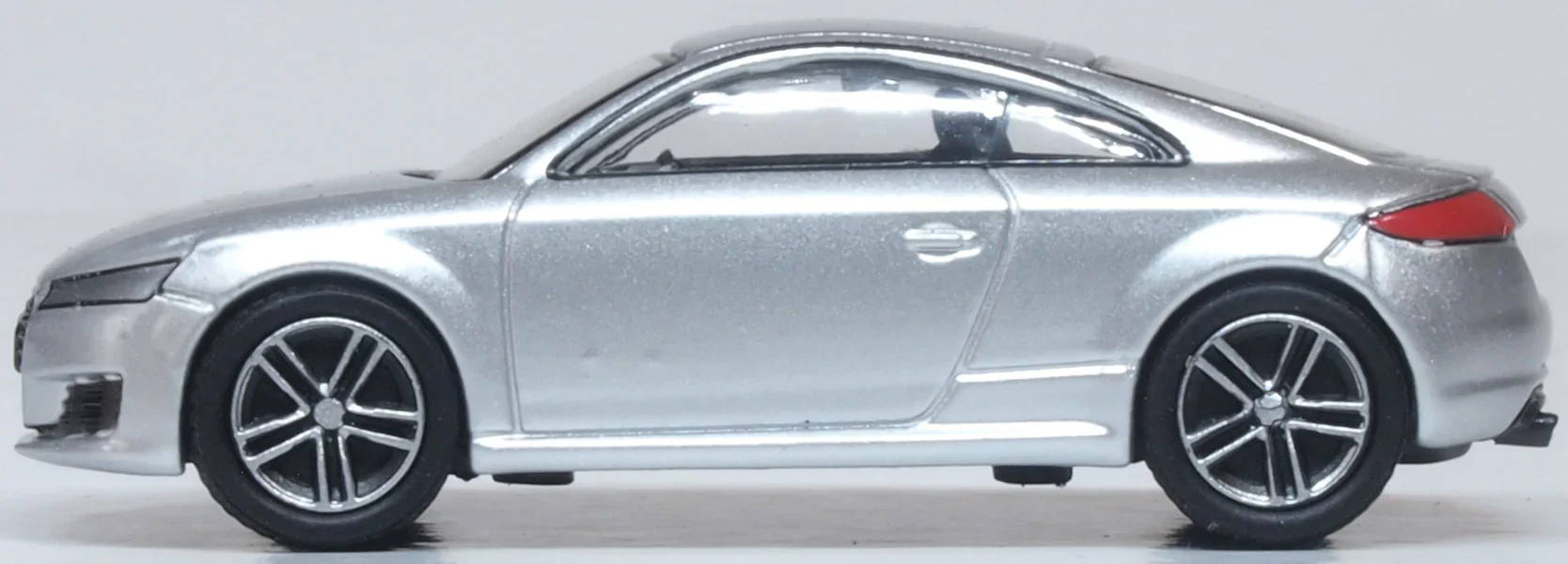Audi TT Coupe Floret Silver - Image 3