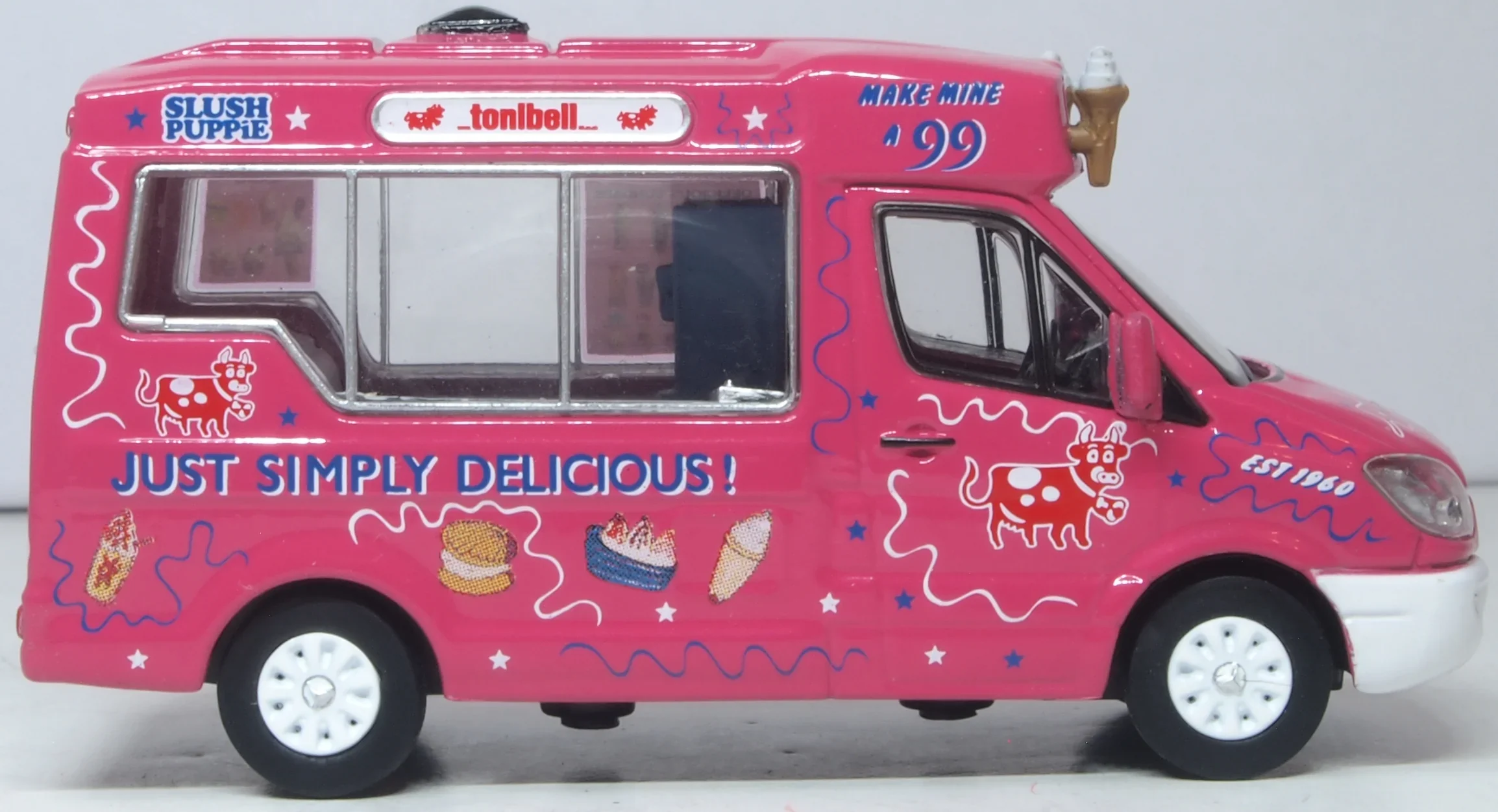 76WM009 Whitby Mondial Ice Cream Van Tonibell - Image 3
