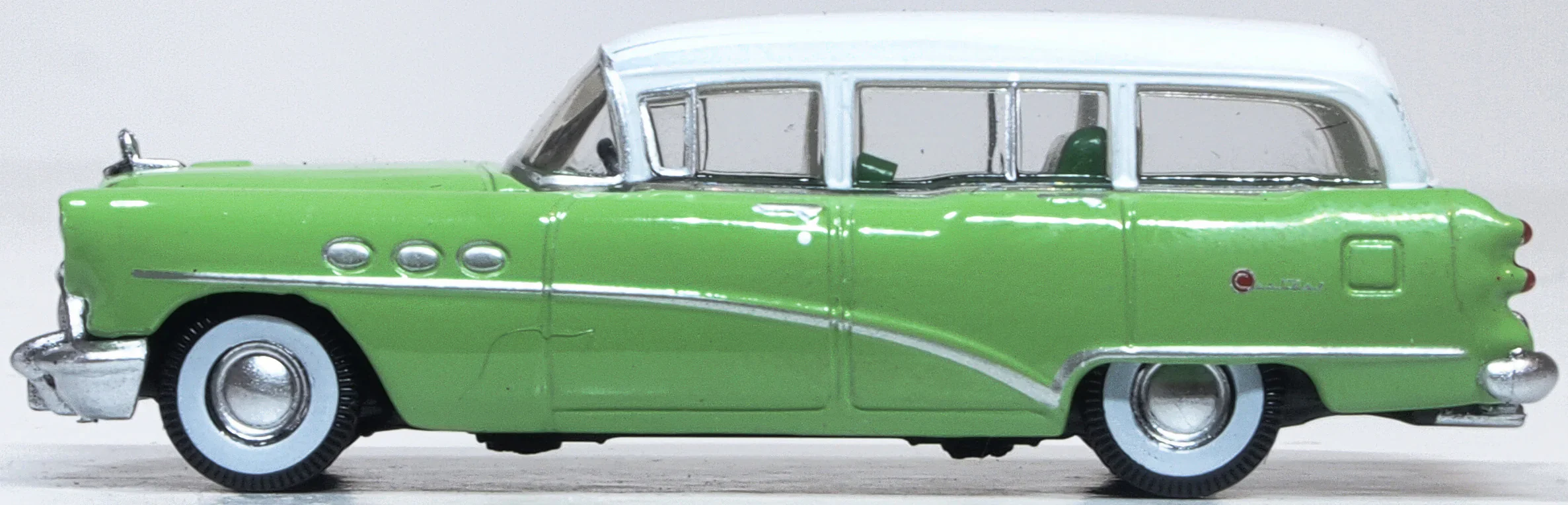 1954 Buick Century Estate Wagon Willow Green/Arctic White - Image 3