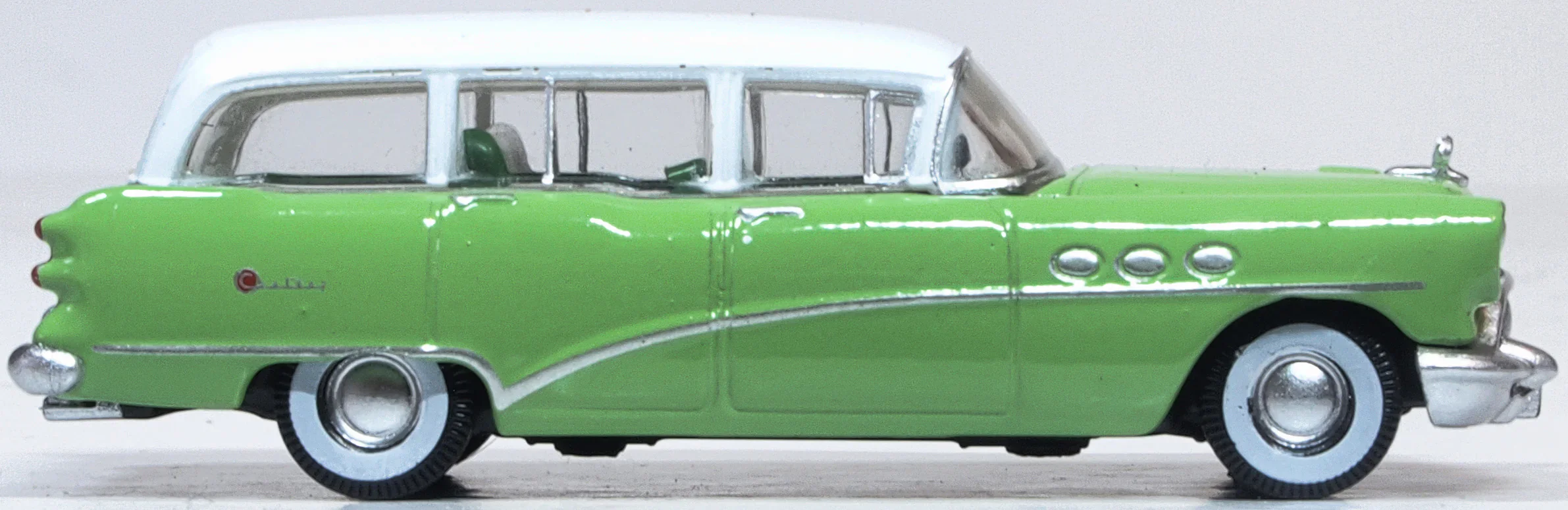 1954 Buick Century Estate Wagon Willow Green/Arctic White - Image 4