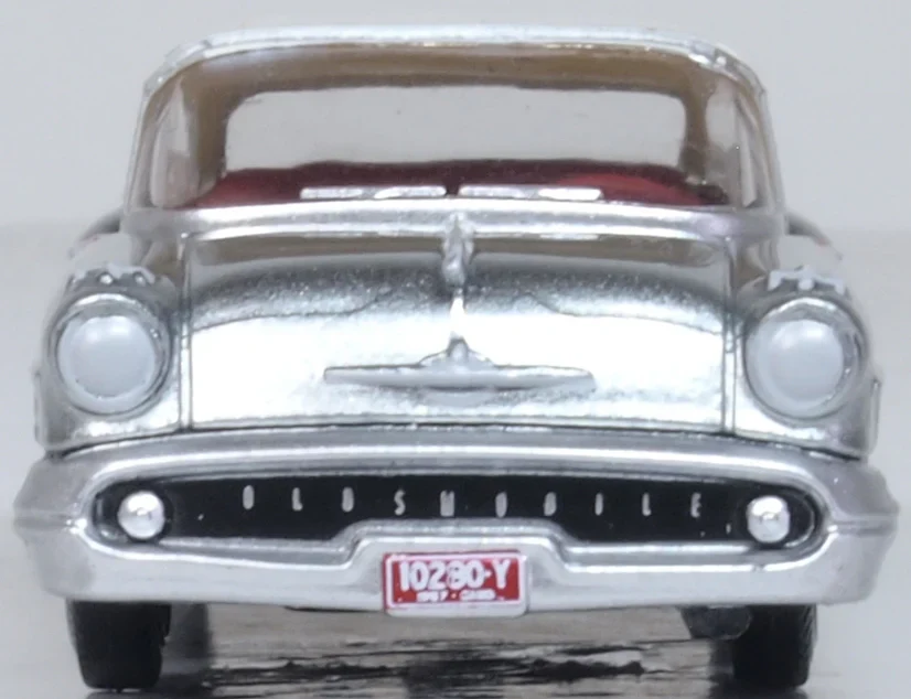 1957 Oldsmobile 88 Convertible (Closed) Gray/Red/White - Image 2
