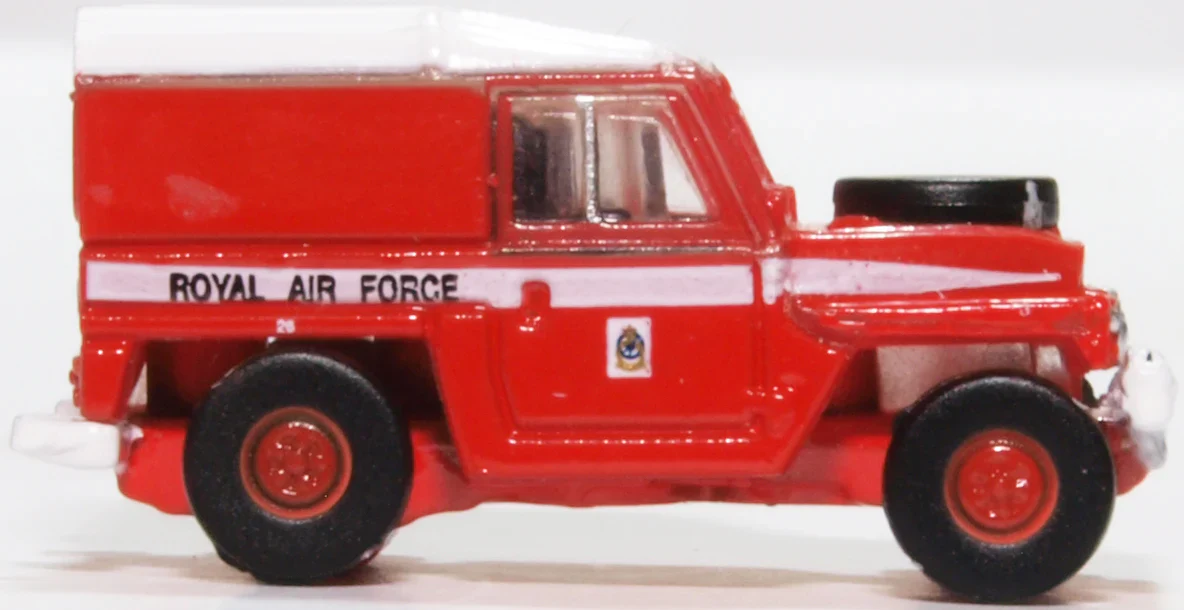 Land Rover Lightweight RAF Red Arrows - Image 4