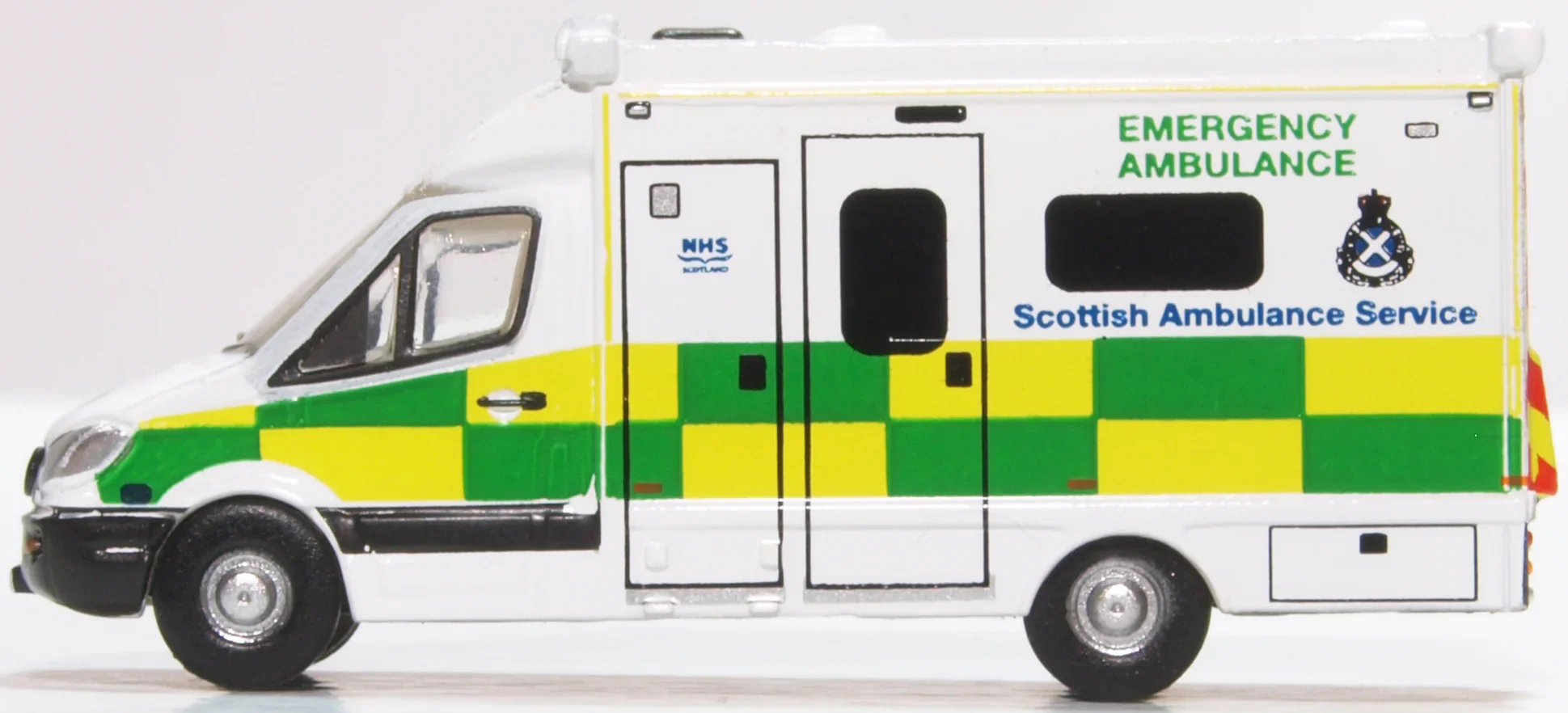 Mercedes Ambulance Scottish Ambulance Service - Image 3