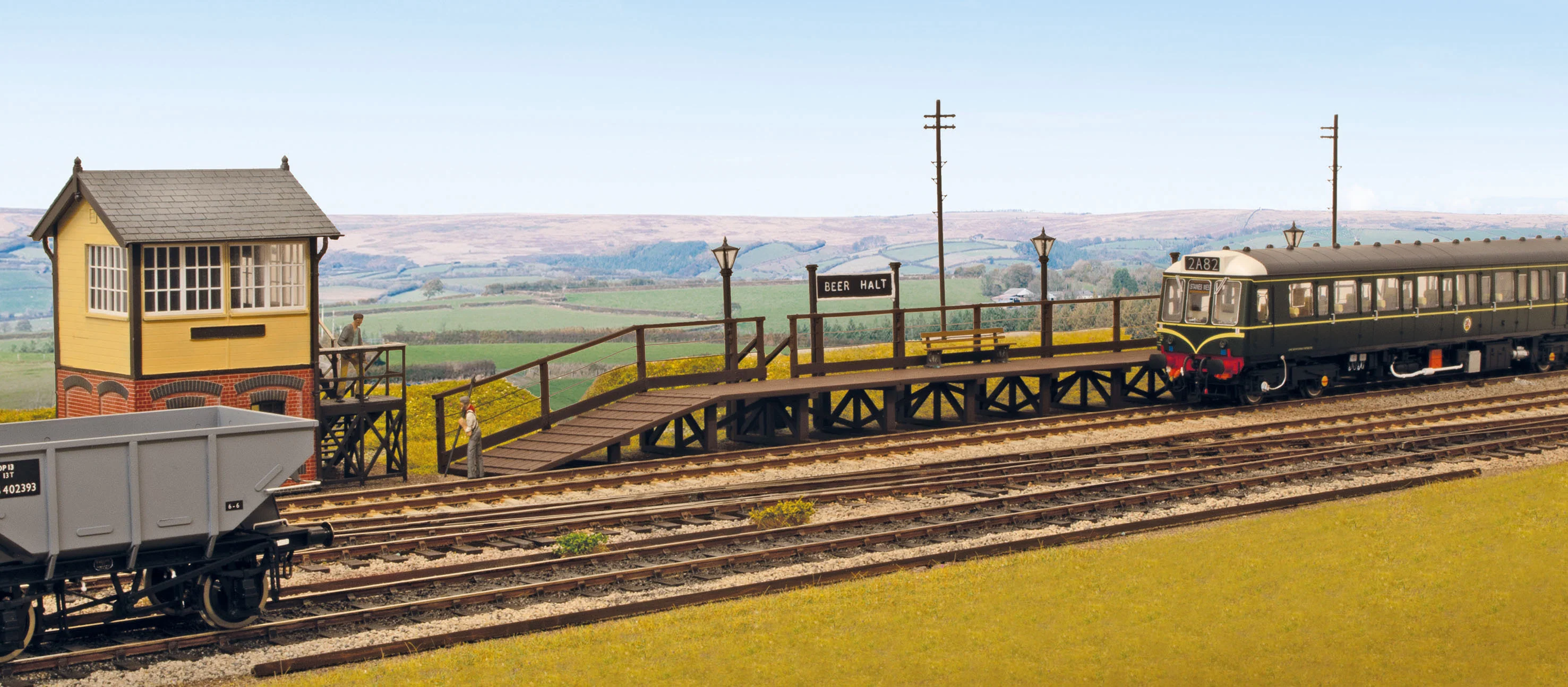 LK708 Wooden Platform Halt Model Kit - Image 4