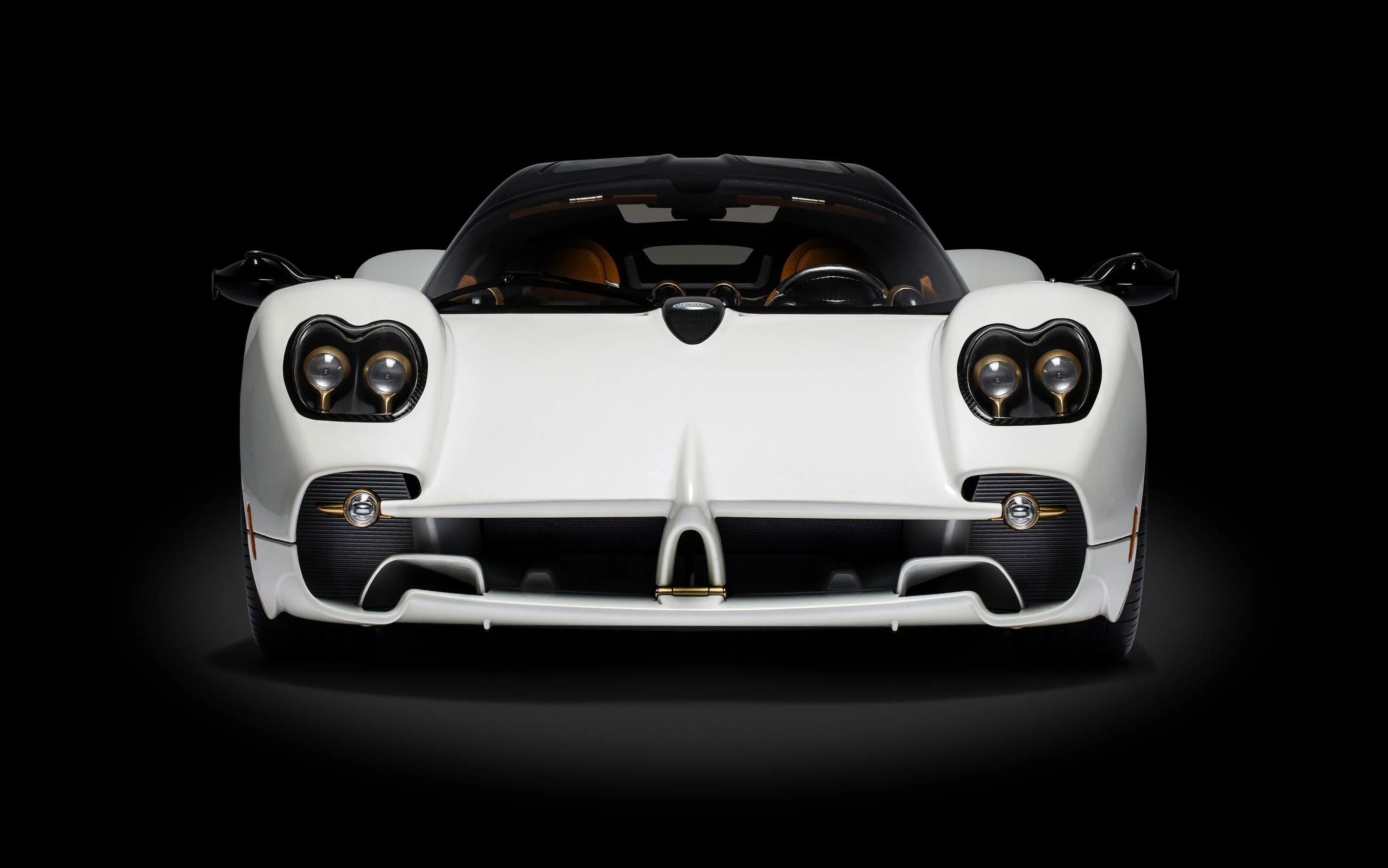 Pagani Utopia Coupé – Bianco Perla - Image 4