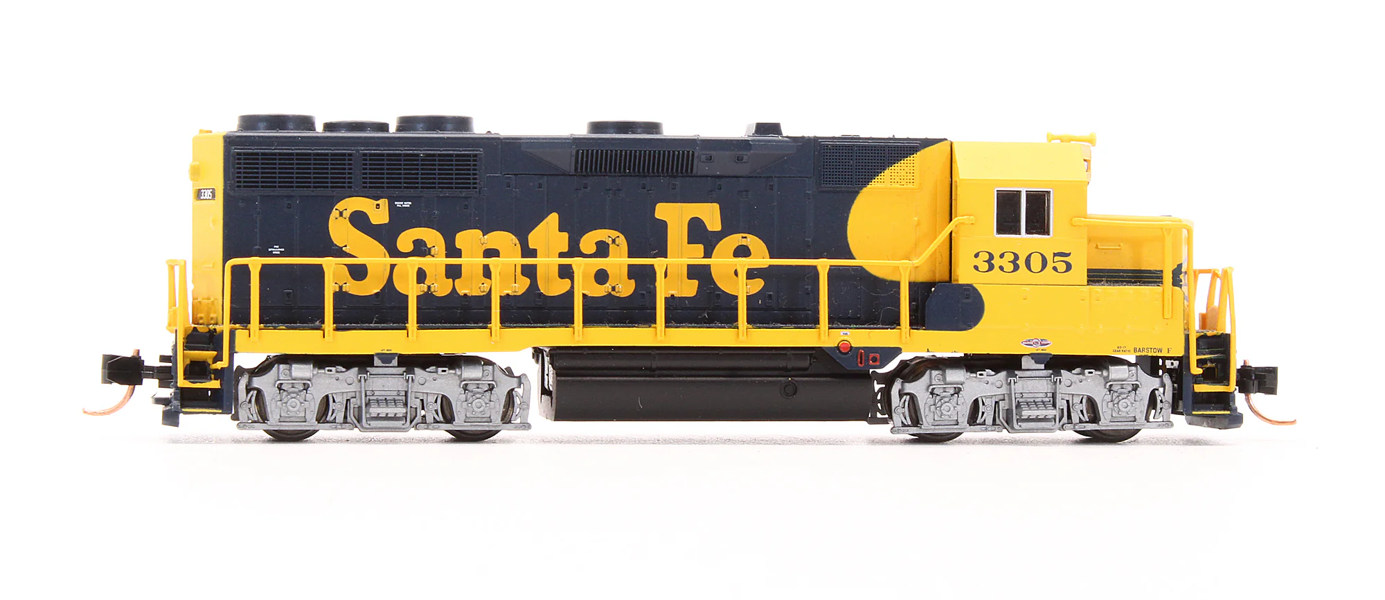 Pre-Owned GP35 Diesel Locomotive Santa Fe - Road #3305 - Image 3