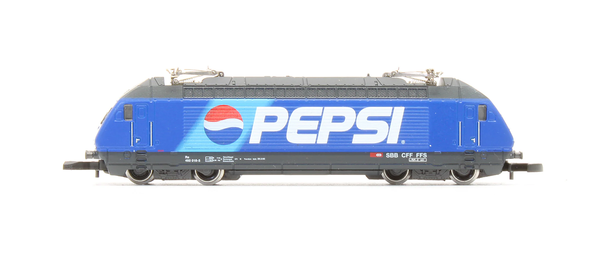 Pre-Owned Re 460 018-5 'Pepsi' Electric Locomotive - Image 4