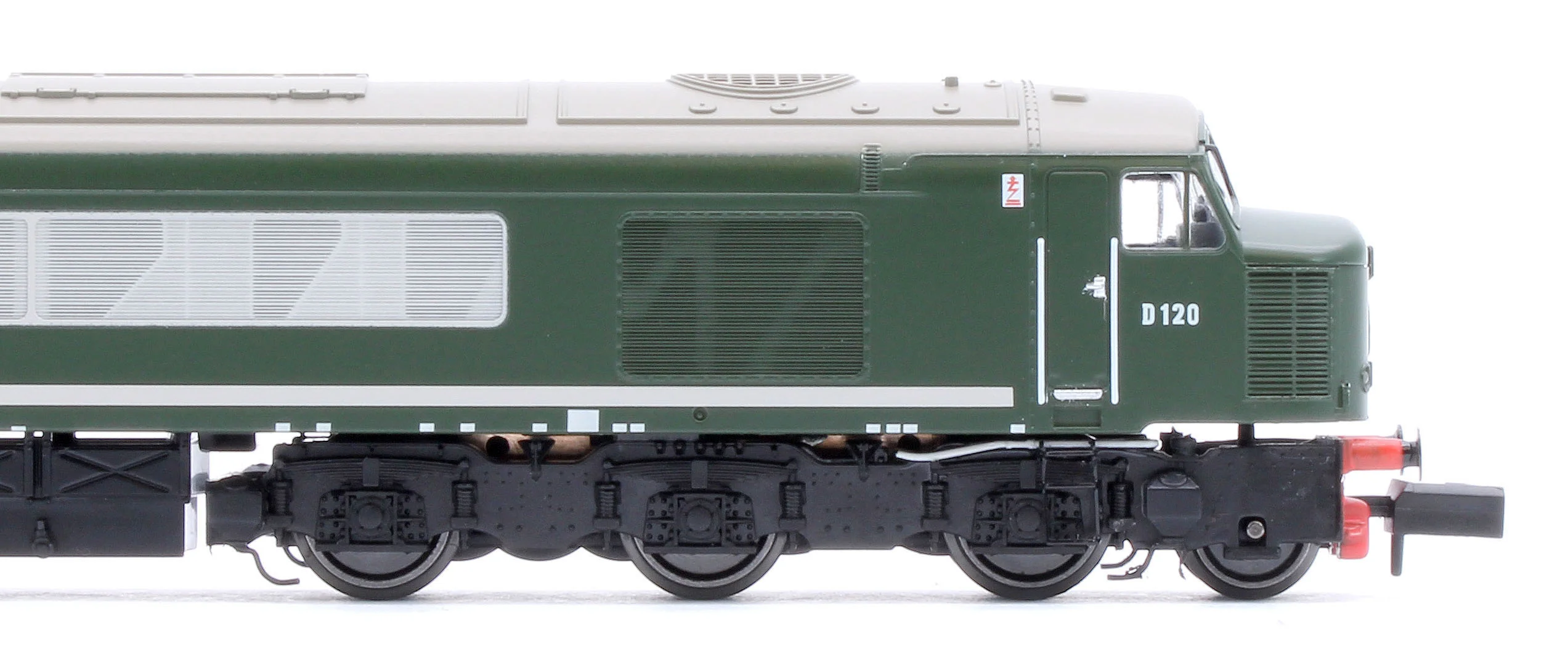 948101 Class 45 D120 Plain BR Green Diesel Locomotive - Image 9