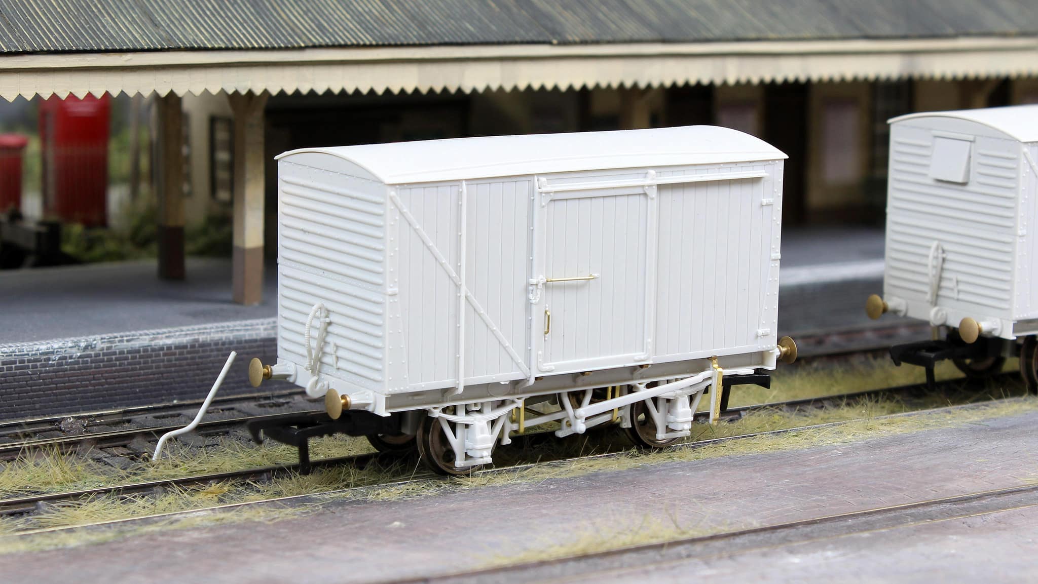 970108 12 Ton LMS D1832A Van - BR No.M182378 - Image 4