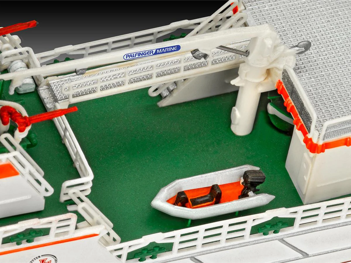 05812 Search & Rescue Vessel "Hermann Marwede" Model Kit - Image 4