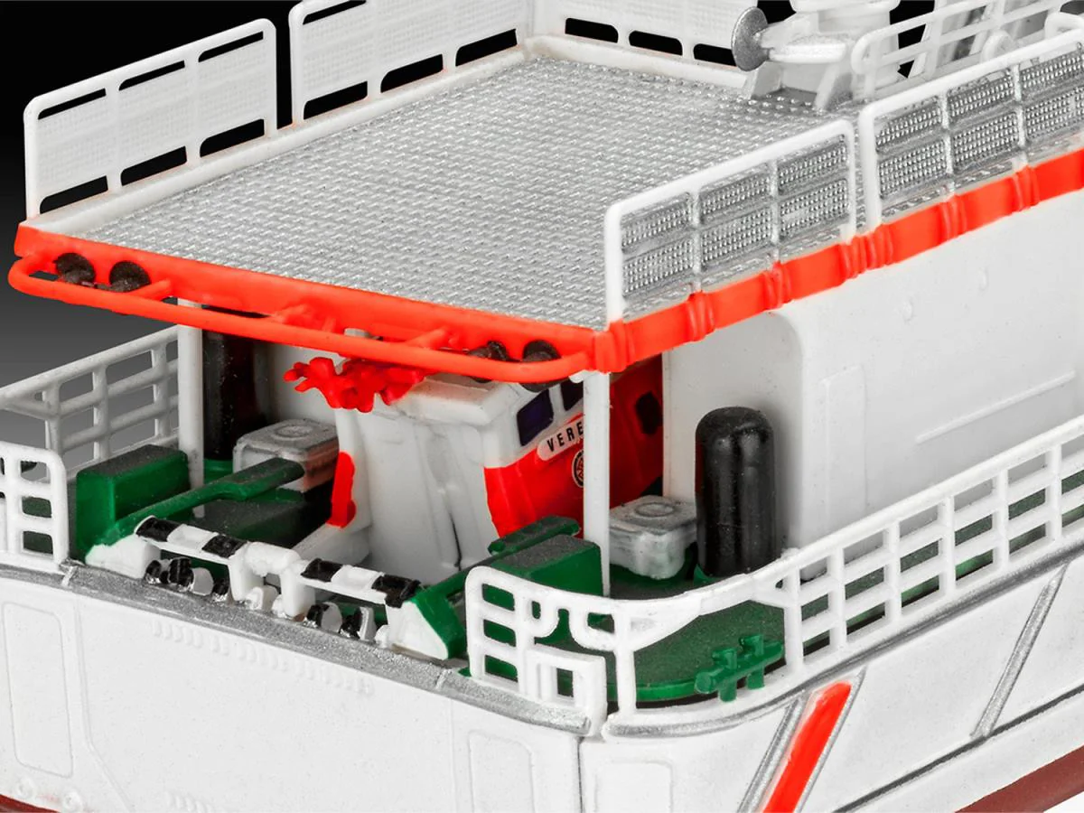 05812 Search & Rescue Vessel "Hermann Marwede" Model Kit - Image 5