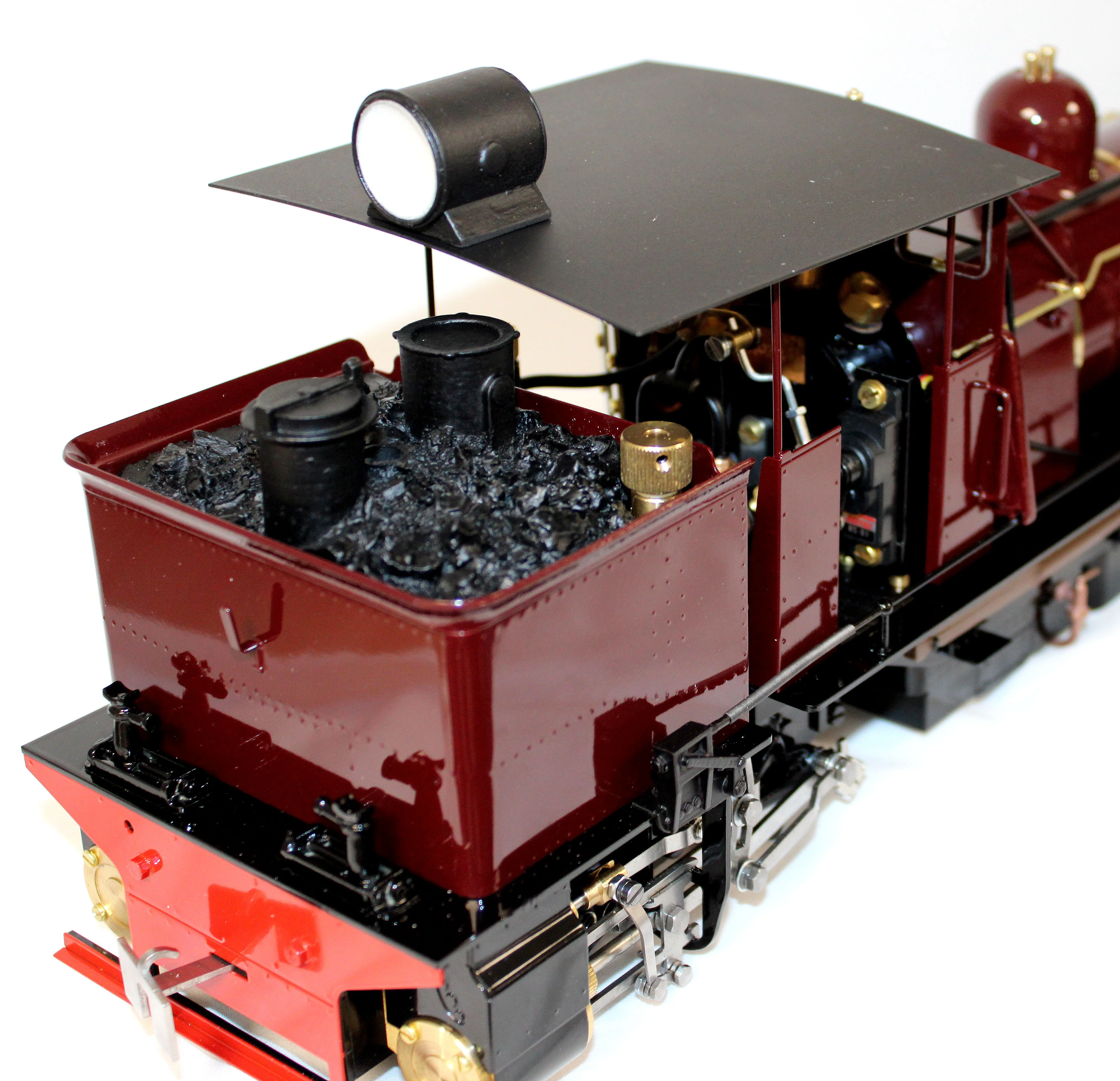 Class D 0-4-0 'Darjeeling Garratt' Fairlie Engine Maroon (Radio Control, Insulated Wheels) Steam Locomotive - Image 5
