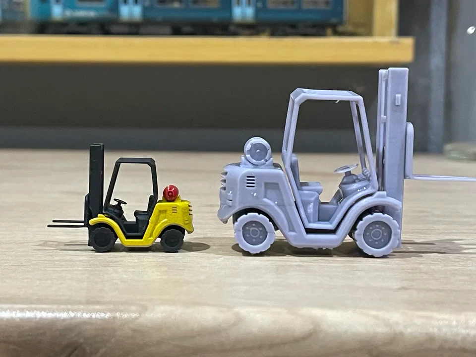 O Gauge Forklift (Single Pack) - Unpainted Model Kit - Image 2