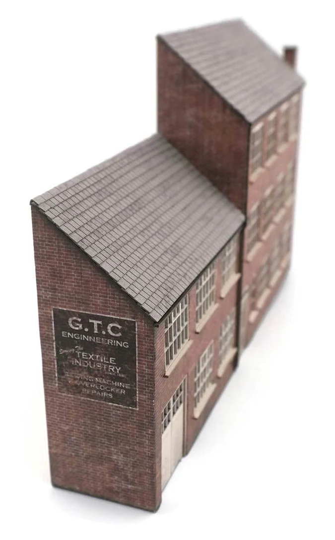OO G.T.C. Engineering Works Model Kit - Image 4