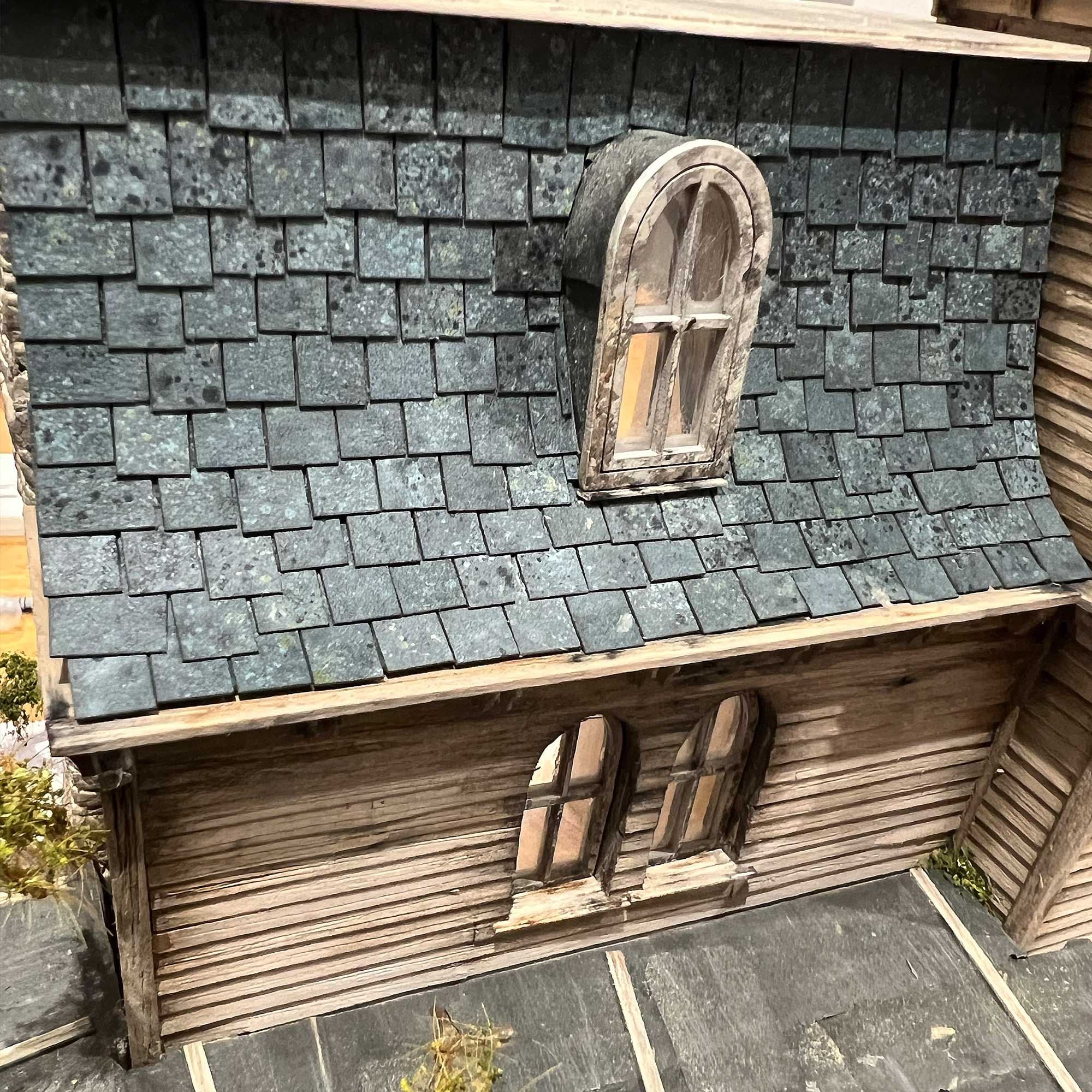 OO/HO Pre-Weathered Laser Cut Roof Slates Model Kit - Image 3