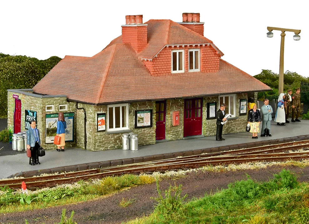 Narrow Gauge Station Red - Image 2
