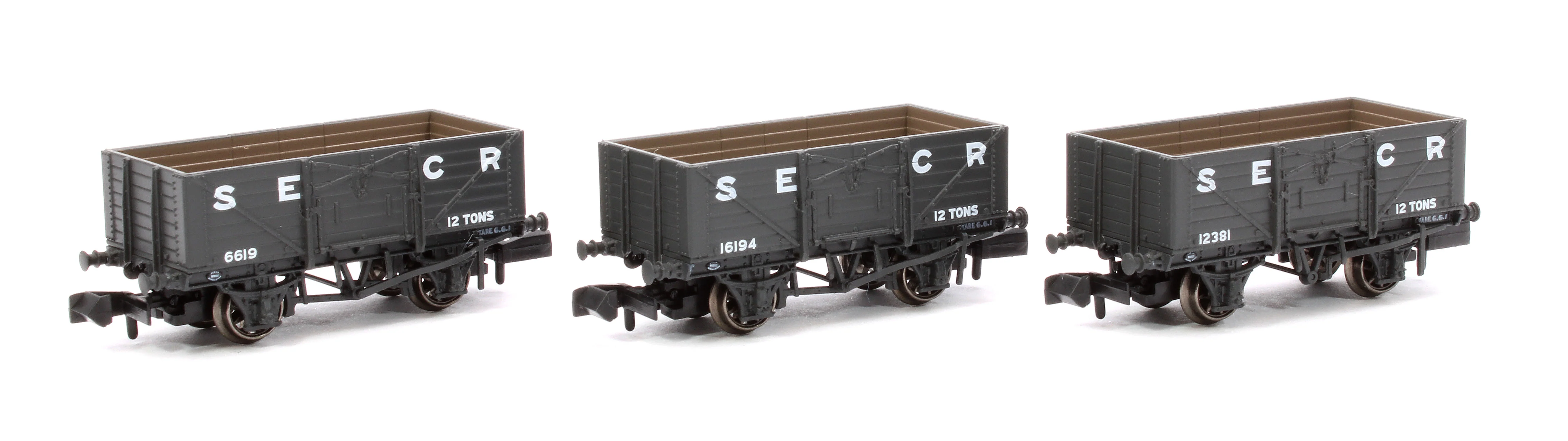 942003 SECR Wagons Pack 3 - SECR Livery 7 Planks (Dia.1355)
