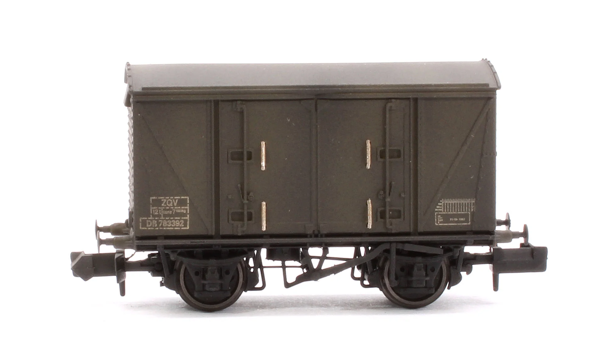 Custom Weathered Set of 3 BR 12T Vanwide Ventilated Vans, BR Departmental Olive Green VQV - Image 6
