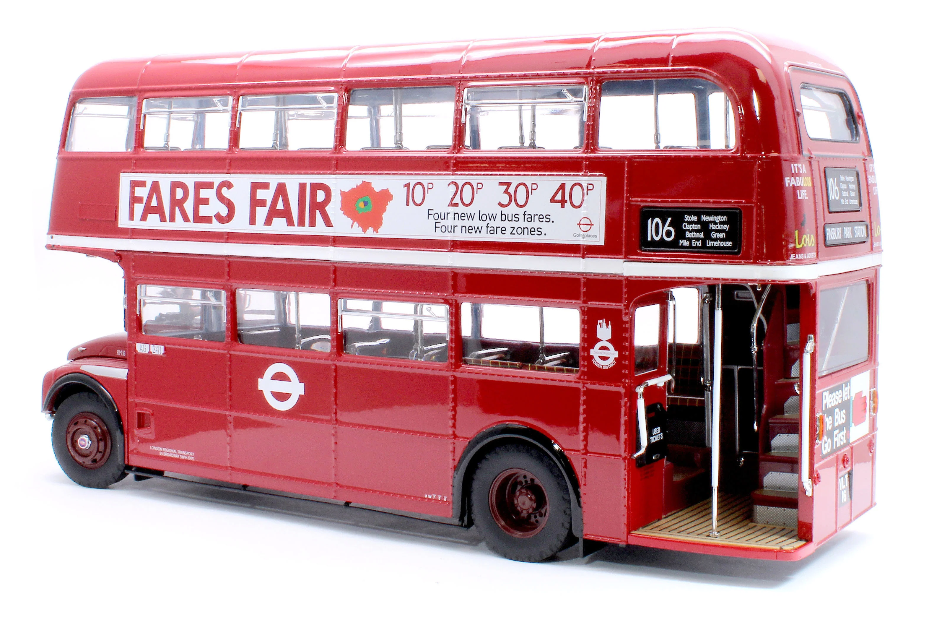 Routemaster Bus RM16 VLT 16 Red (Limited Edition 800pcs) - Image 3