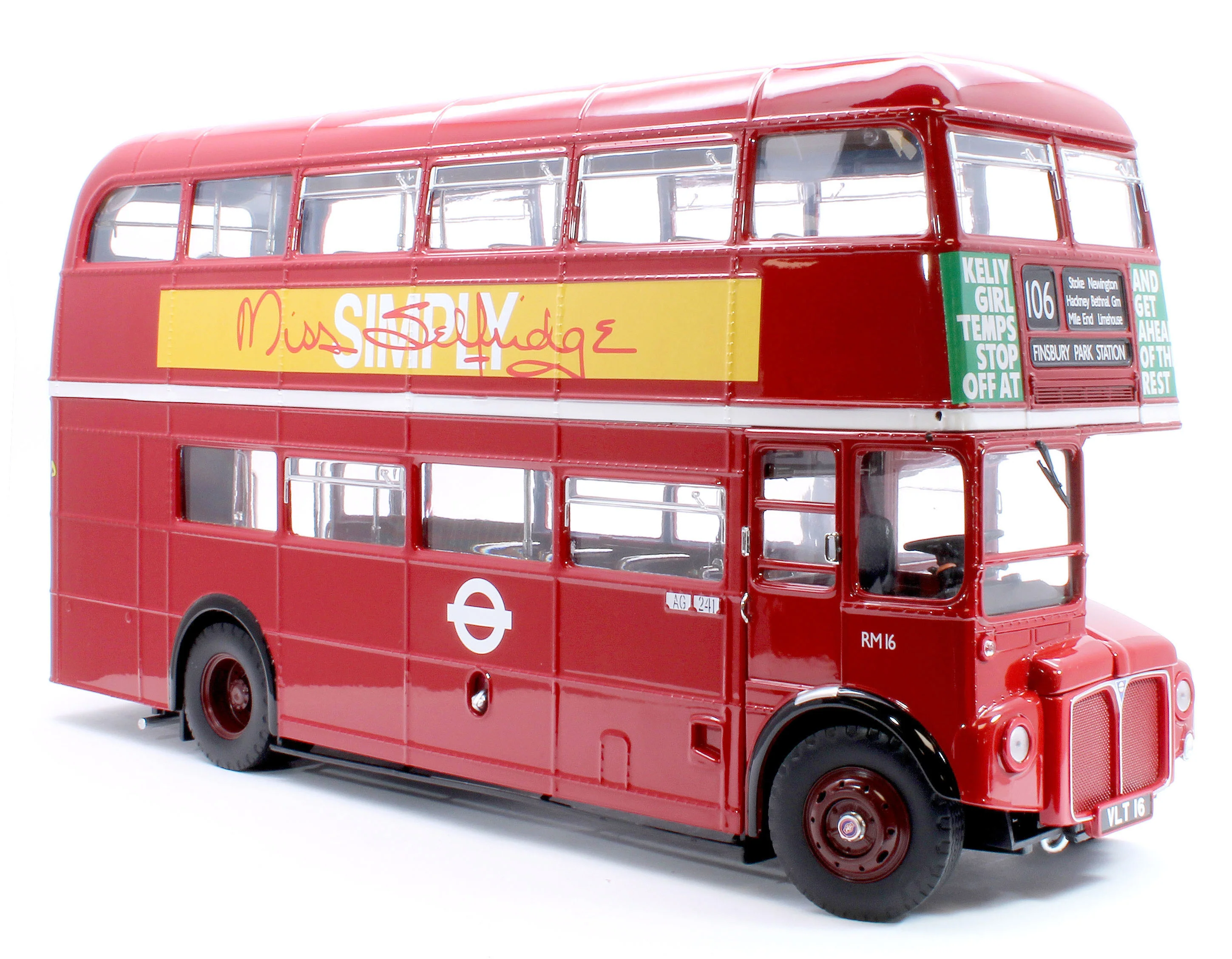 Routemaster Bus RM16 VLT 16 Red (Limited Edition 800pcs) - Image 7