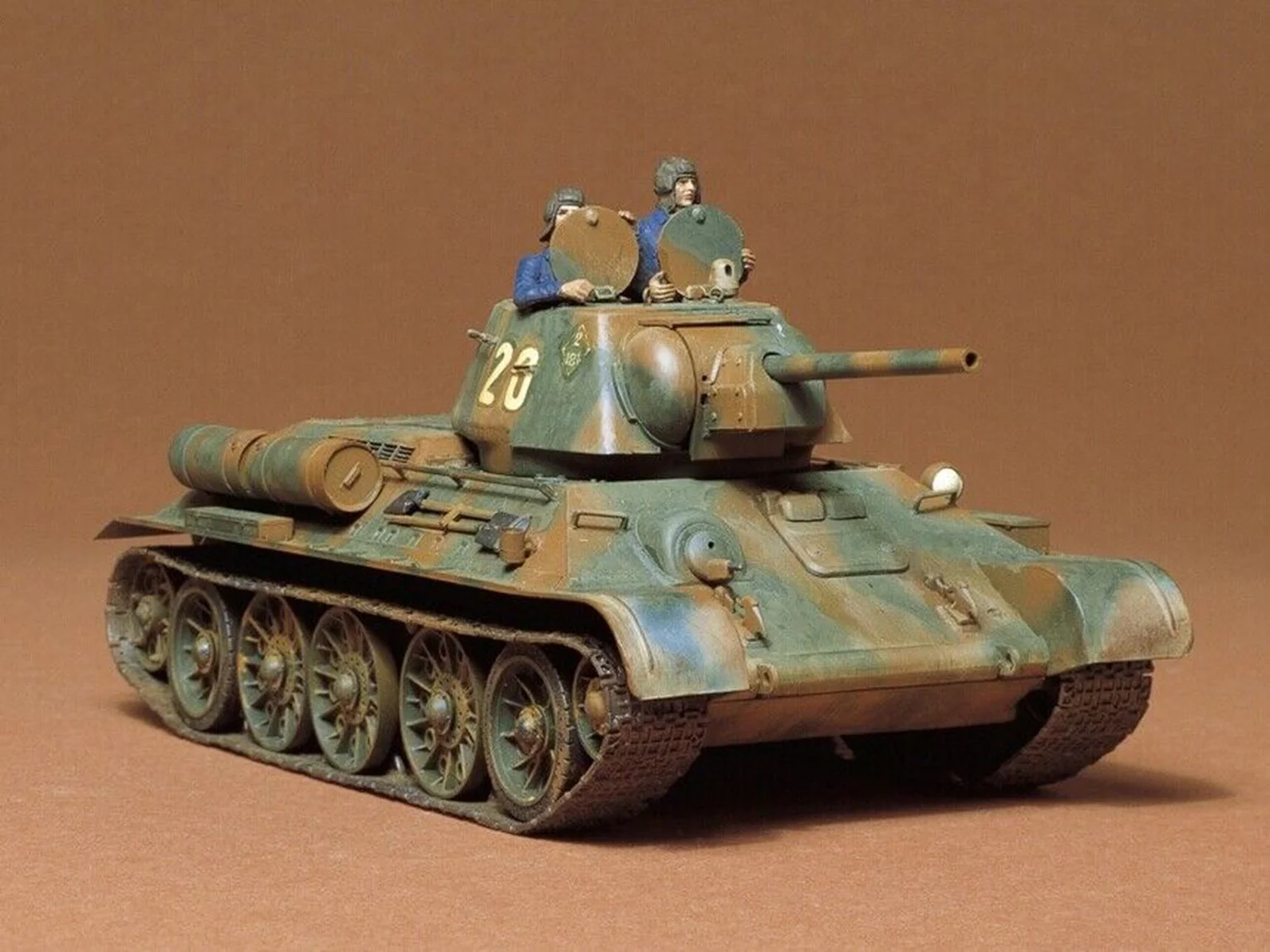 35059 1:35 T34/76 1943 Russian Tank Kit