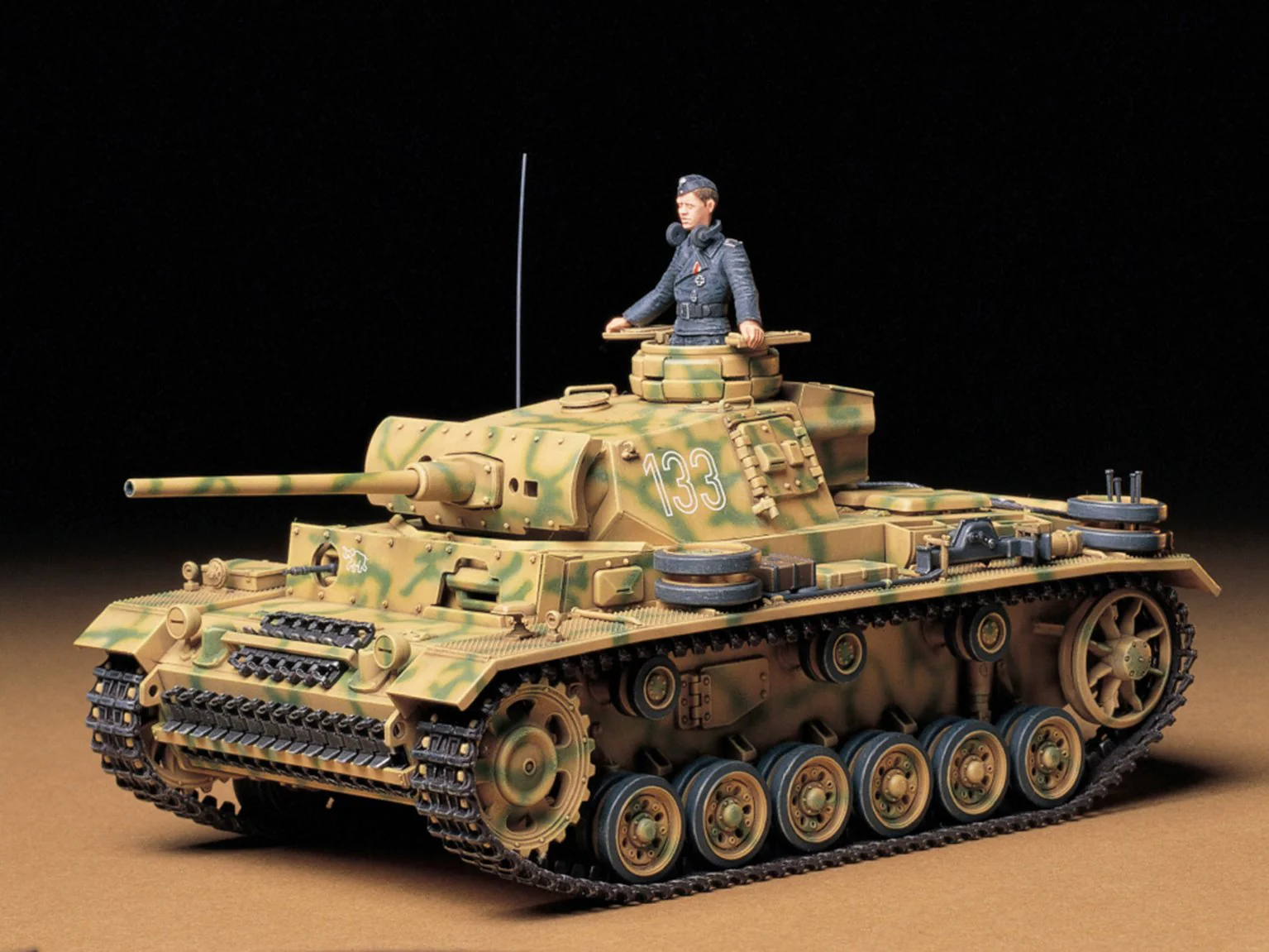 35215 1/35 Military Miniature Series no.215 German Pz.Kpfw. III Ausf.L Kit