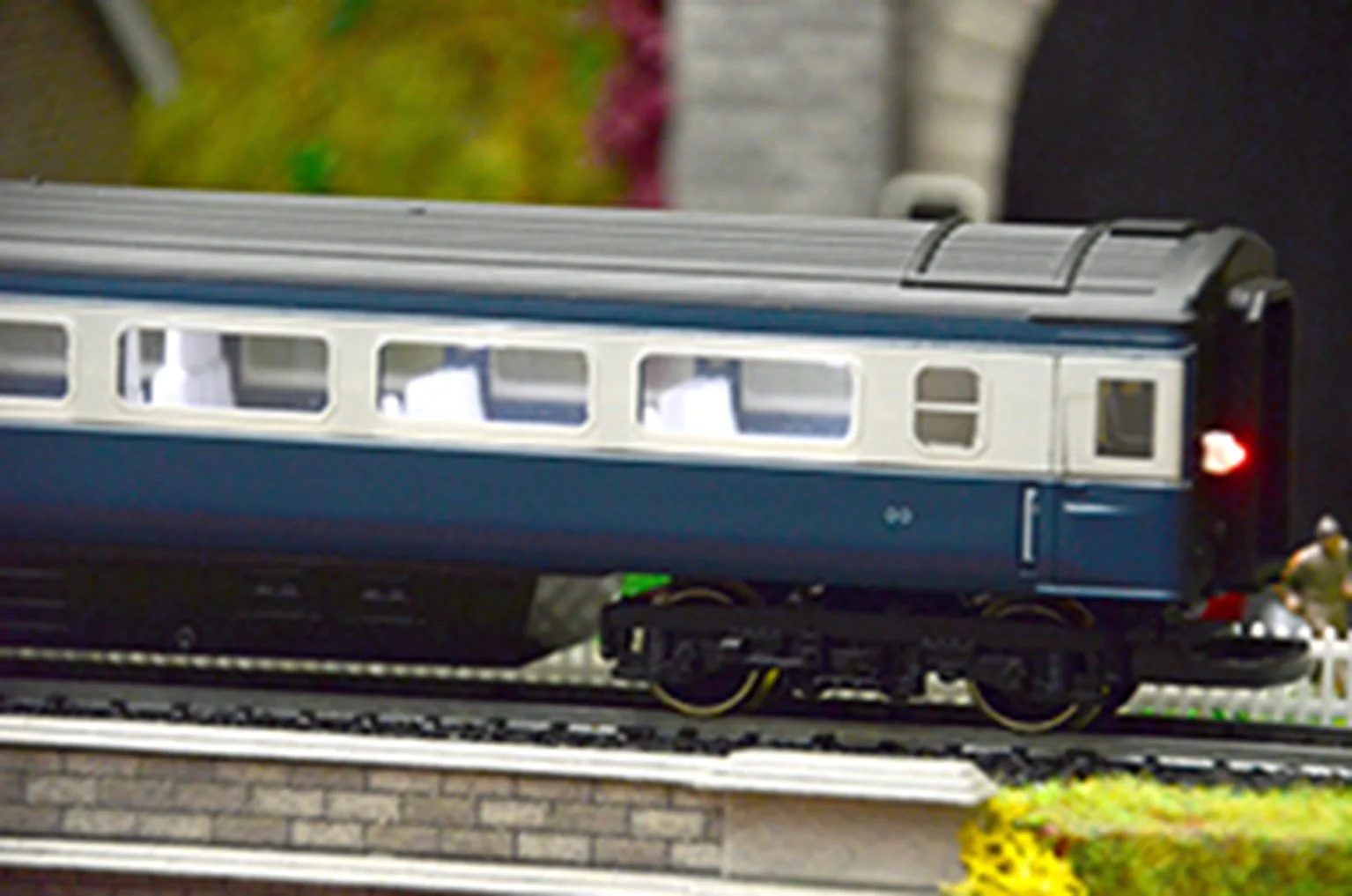 TTCL34 Automatic Coach Lighting Cool White/Door Tones - Image 2
